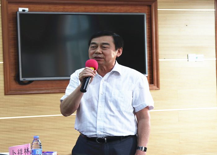 專家引領，以研促教，促進學校優質發展——我校區級三項課題開題暨一項課題結題報告會如期舉行